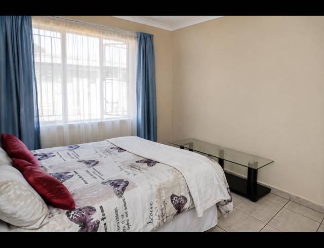 2 BEDROOM APARTMENT TO LET IN COMET